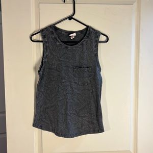 Woman’s Gray Tank Top